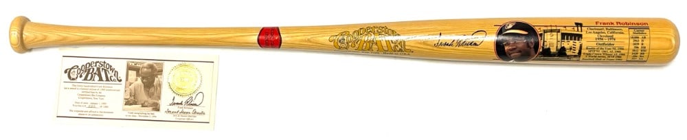 Frank Robinson Signed Cooperstown Limited Edition Bat: Frank Robinson Signed Cooperstown Limited Edition Bat.Member Exclusive 222/1000 Famous Player Series Baseball Bat. Autograph is signed in Blue Marker.