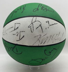 1991/92 Boston Celtics Team Signed Basketball PSA Authentic