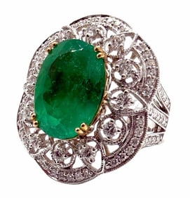 18K Two Tone Gold 7.69ctw Natural Colombian Emerald Beryl and Diamond Ring