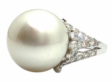 Platinum 1.05ctw Cultured South Sea Pearl and Diamond Ring