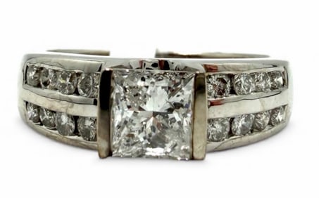 14K White Gold 1.33 Princess and Round Brilliant Cut Diamond Ring