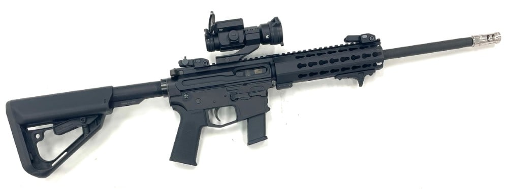Vision Defense Middlebury IN Model V-9 .9mm Semi Auto Rifle: Vision Defense Middlebury IN Model V-9 .9mm Semi Auto Rifle.? The Vision Defense model V-9 is in very nice used condition.? Barrel measures 17.5 inches in length.? Barrel reads 9mm 1:10.? The collapsi