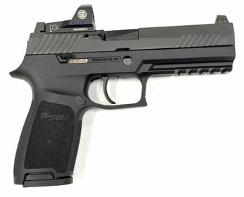 Sig Sauer P320 .9mm Semi Automatic Pistol in Case
