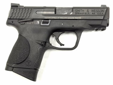 Smith & Wesson M&P .40 S&W Semi Automatic Pistol in Case