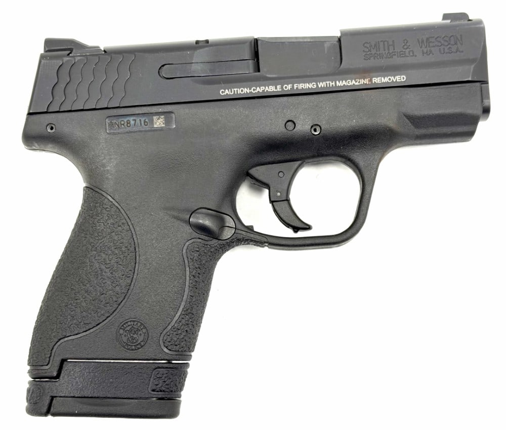 Smith & Wesson M&P .9MM Semi Automatic Pistol: Smith & Wesson M&P .9MM Semi Automatic Pistol.? The Smith & Wesson M&P 9mm pistol is in nice used condition.? Barrel measures 2 7/8 inches in length. ?The 2005 M&P pistol line is a series of polymer-f