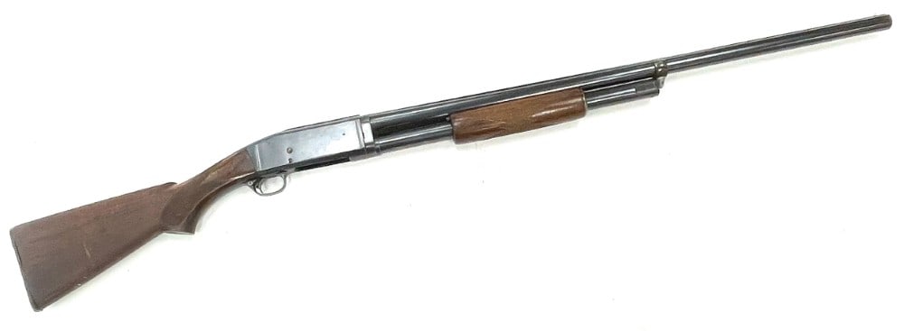 Remington Model 29 .12 Ga Pump Action Shotgun: Remington Model 29 .12 Ga Pump Action Shotgun.? The Remington Model 29 .12 Ga pump action shotgun is in used condition.? Barrel measures 30 inches in length.? Blueing is fine to good with some areas t