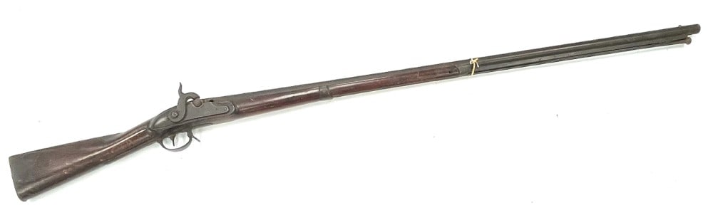 Antique Unmarked Percussion Black Powder Shotgun: Antique Unmarked Percussion Black Powder Shotgun.? This antique unmarked percussion shotgun is in used condition.? This black powder gun looks and feels like a civil war or earlier rifle.? I could not