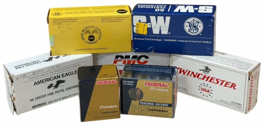 290 Federal, S&W, PMC, Winchester, Remington .357 Magnum Ammo: 290 Federal, S&W, PMC, Winchester, Remington .357 Magnum Ammo.? 1 box of Winchester 357 mag 110 grain.? 1 box of S&W 357 mag 110 grain jacketed hollow points.? 1 box of American eagle 357 mag 158 gr J