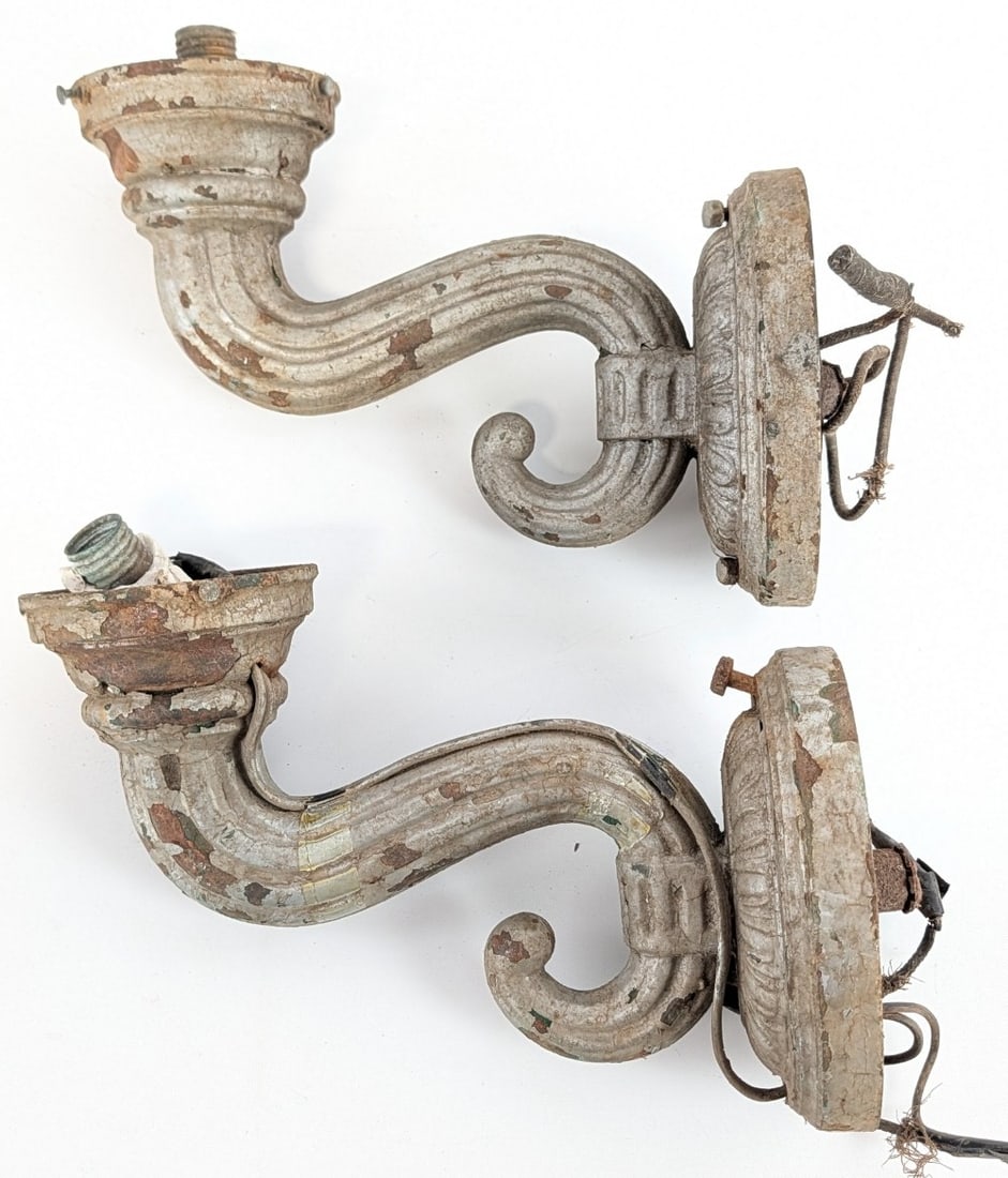 Set Of Vintage Gas Station Pump Globe Cast Iron Wall Sconces / Gas Pump Globe (1 of 12)