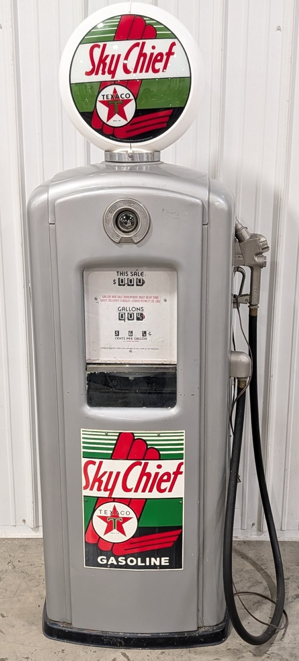 Partially Restored Bennett Model 766 Texaco Sky Chief Gasoline Gas Pump (1 of 15)