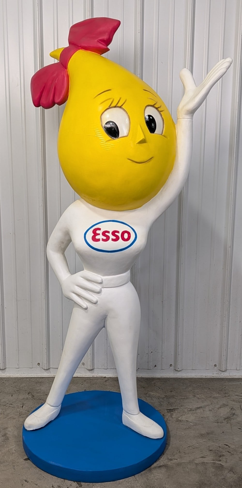 5-1/2ft Life Size Esso Girl Oil Drop Mrs. Happy Fiberglass Advertising Statue (1 of 10)