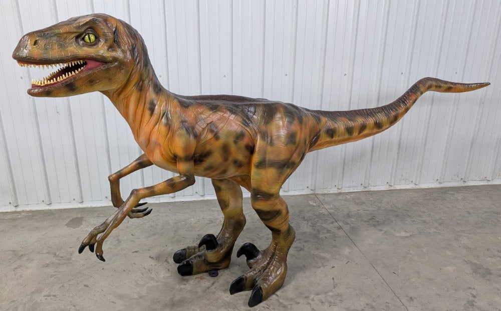 8ft Life Size Velociraptor Dinosaur Fiberglass Statue / Jurassic Park (1 of 14)