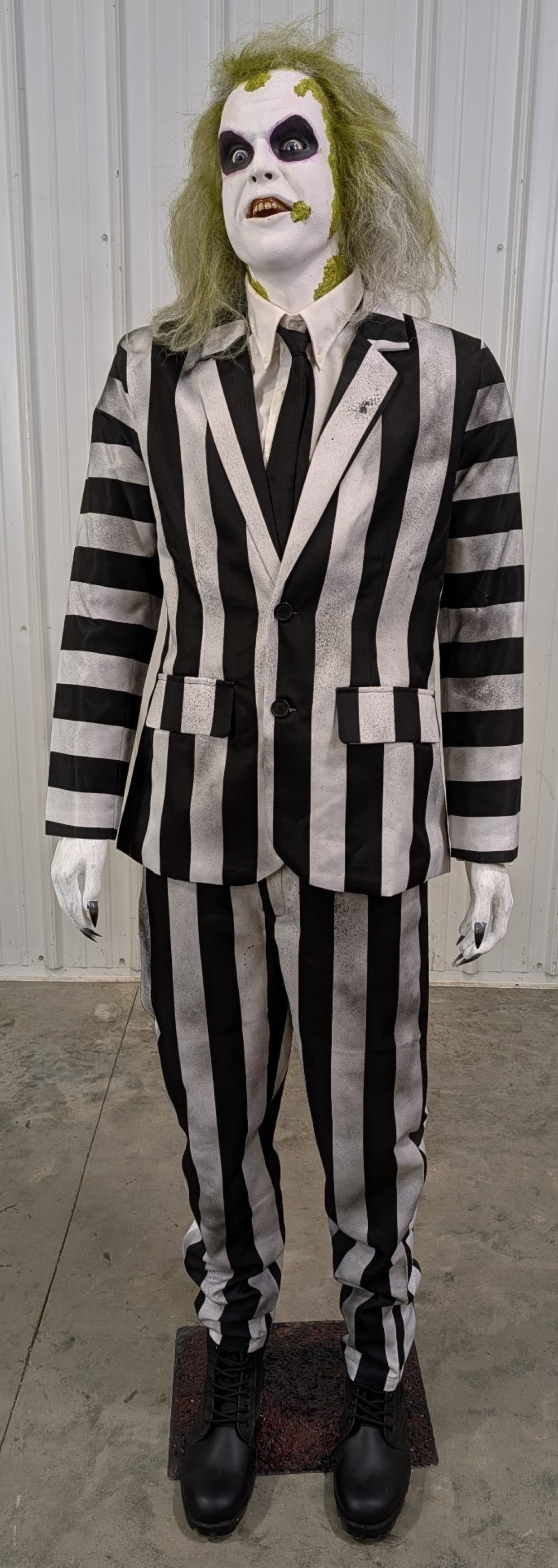 Life Size 6ft Beetlejuice Movie Prop Custom Display (1 of 11)