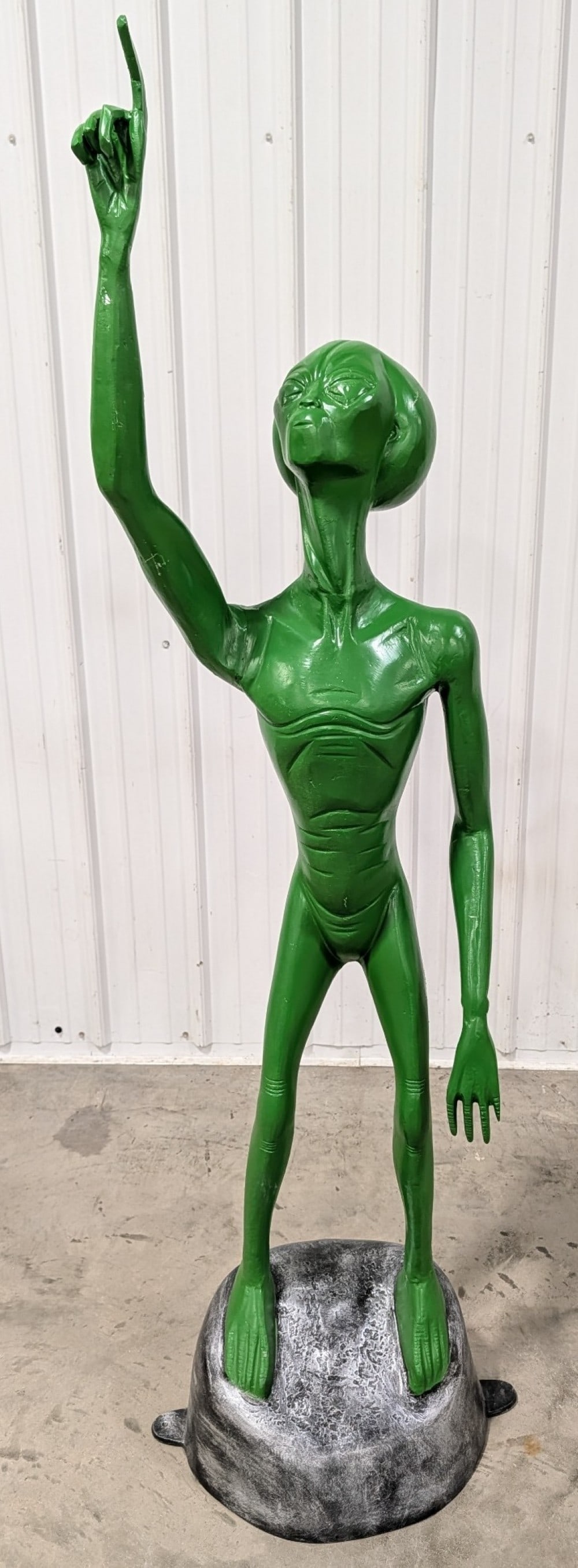 6ft Life Size Alien Cast Metal Statue (1 of 8)
