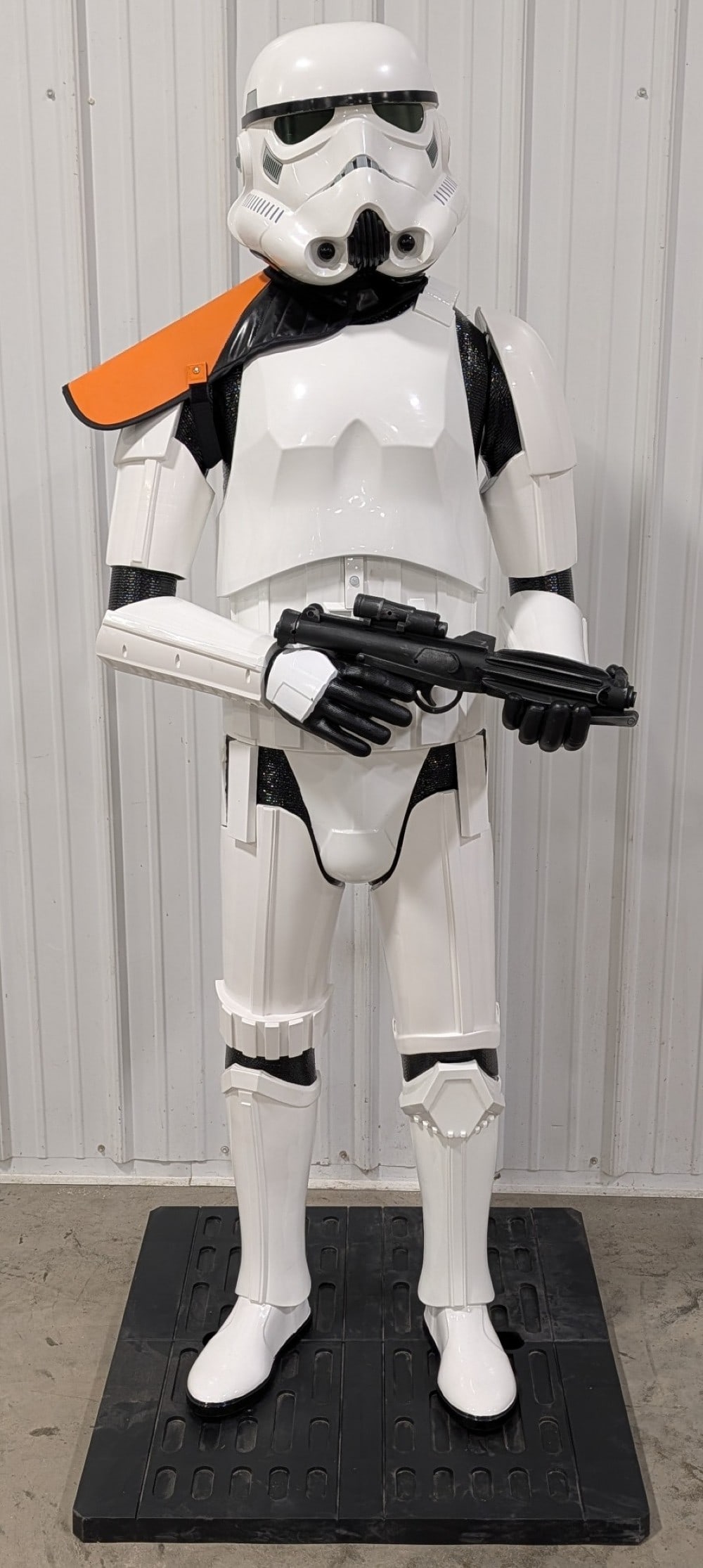 6ft Life Size Star Wars Stormtrooper / Sandtrooper: Life size Star Wars Stormtrooper / Sandtrooper display prop with blaster and shoulder pauldron. It features poseable arms, and motion activated animated moving head. Appears to be in nice working cond