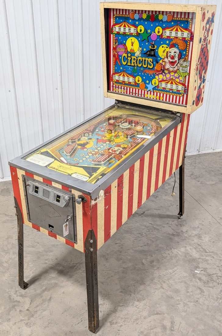 Vintage Bally Circus Pinball Machine (1 of 12)