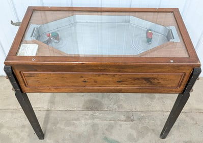 Early 10? Coin Operated Ice Hockey 2-Player Mechanical Arcade Game