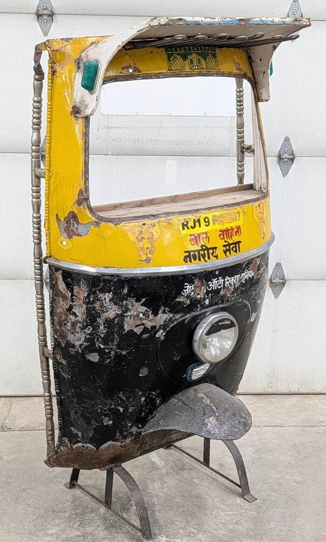 Custom Tuk Tuk Aut-Richaw Salvaged Bar (1 of 16)