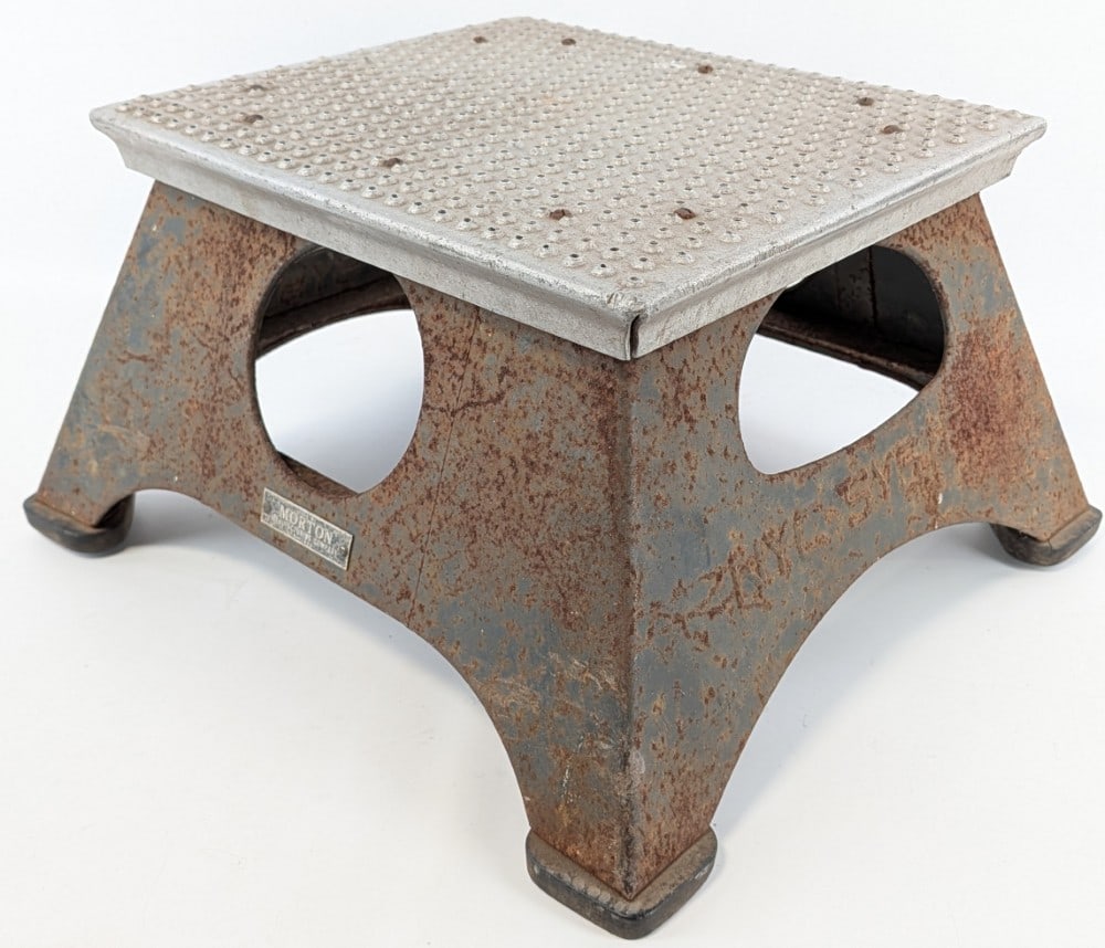 Vintage NYC Systems Conductor's Step Stool / New York Central Railroad (1 of 10)