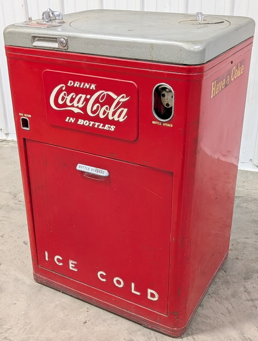 Vintage Coca-Cola Vendo A-23 Spin Top Vending Machine (1 of 14)