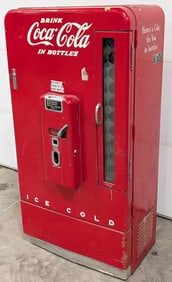 Vintage Coca-Cola Vendo Model H11O Soda Vending Machine