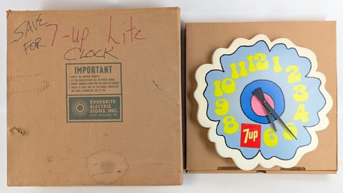 Vintage 7up Peter Max Style Lighted Advertising Clock w/ Box