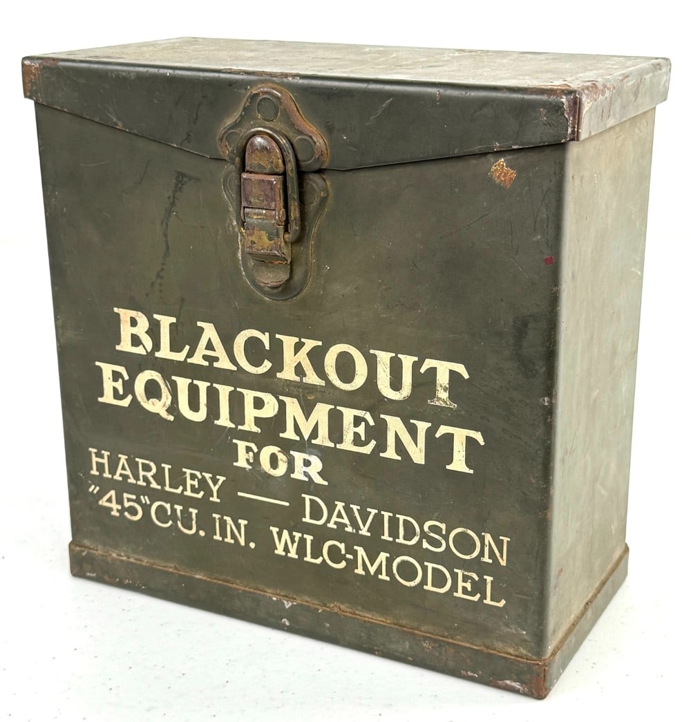 Original WWII Harley-Davidson Motorcycle US Military Blackout Equipment Box (1 of 9)
