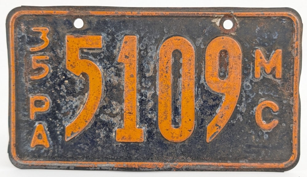 Original 1935 Pennsylvania Motorcycle License Plate (1 of 4)
