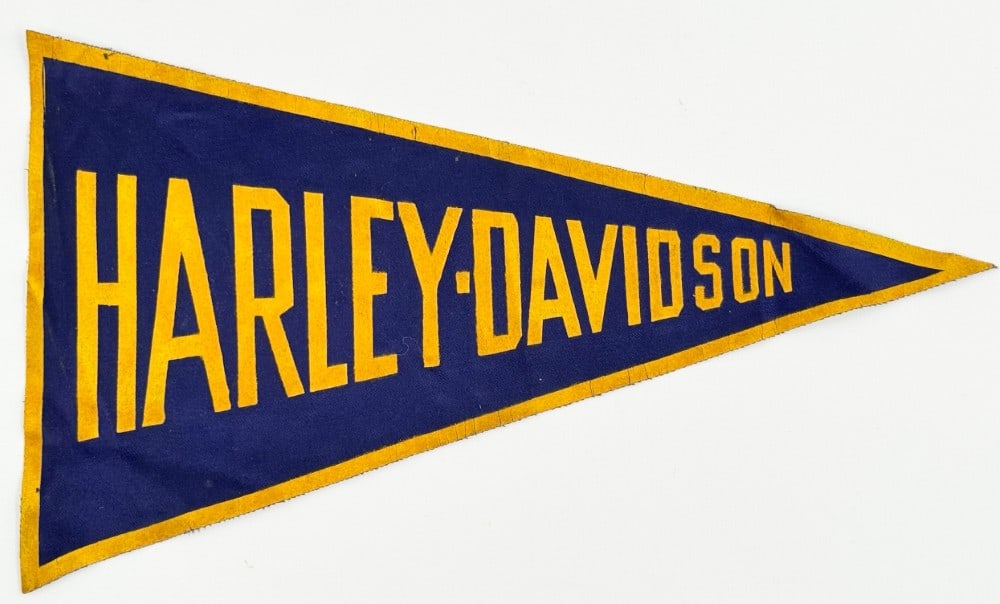 Early Harley-Davidson Motorcycle Dealership Pennant (1 of 6)