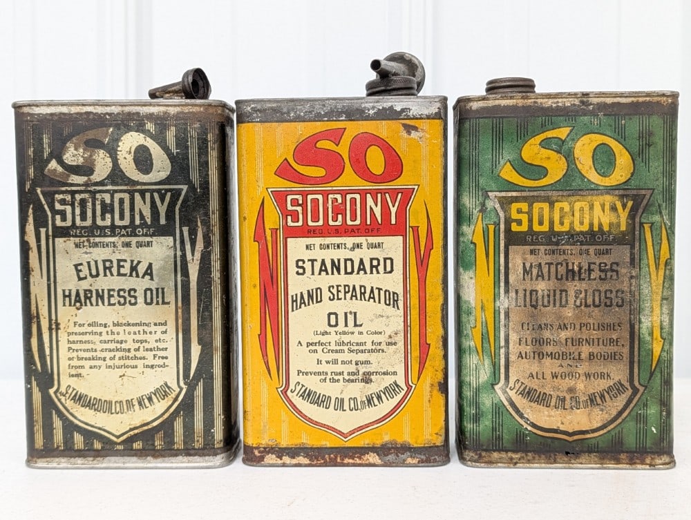 (3) Early SOCONY Standard Oil New York One Quart Cans (1 of 7)