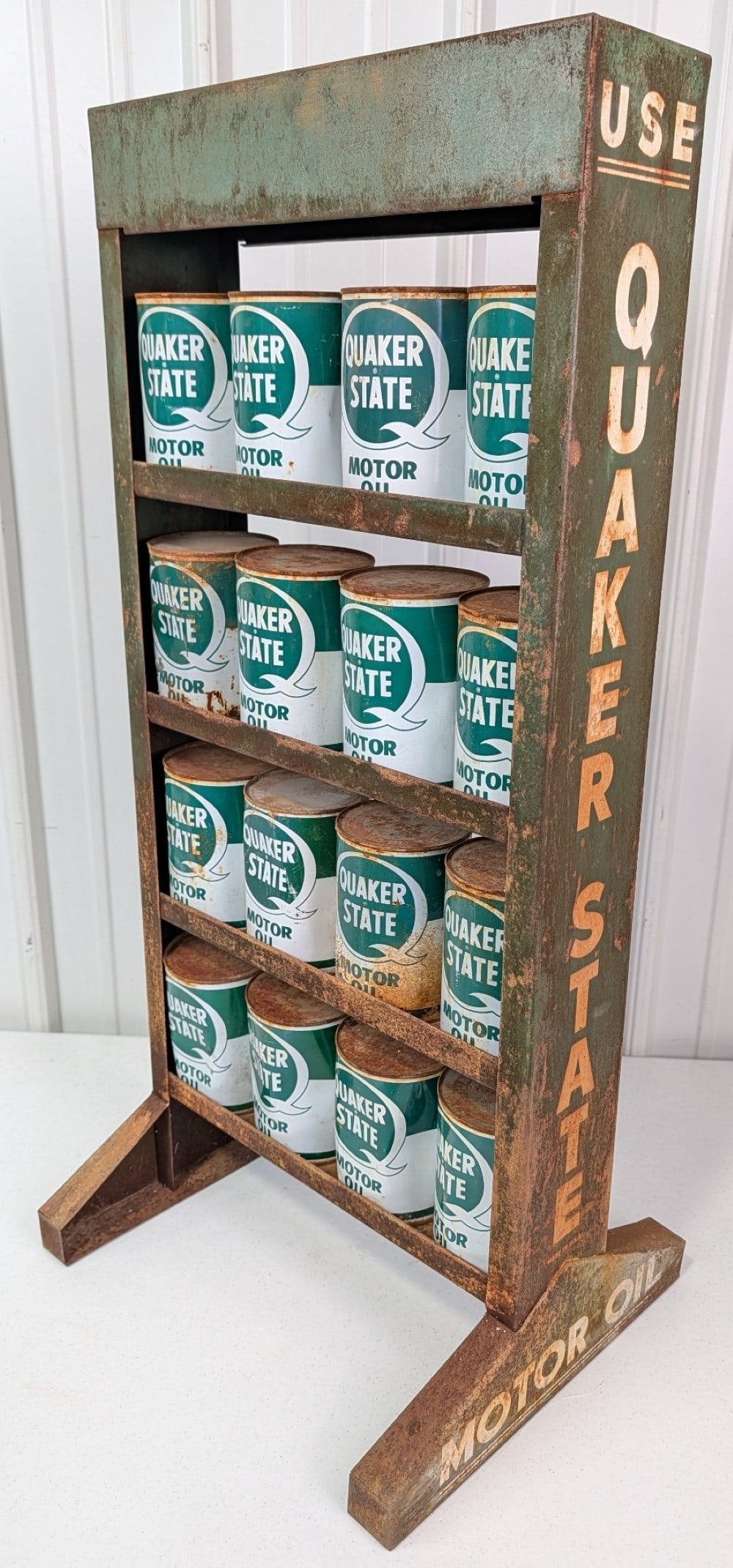Vintage Quaker State Motor Oil Quart Can Display Rack w/ 16 Cans (1 of 13)