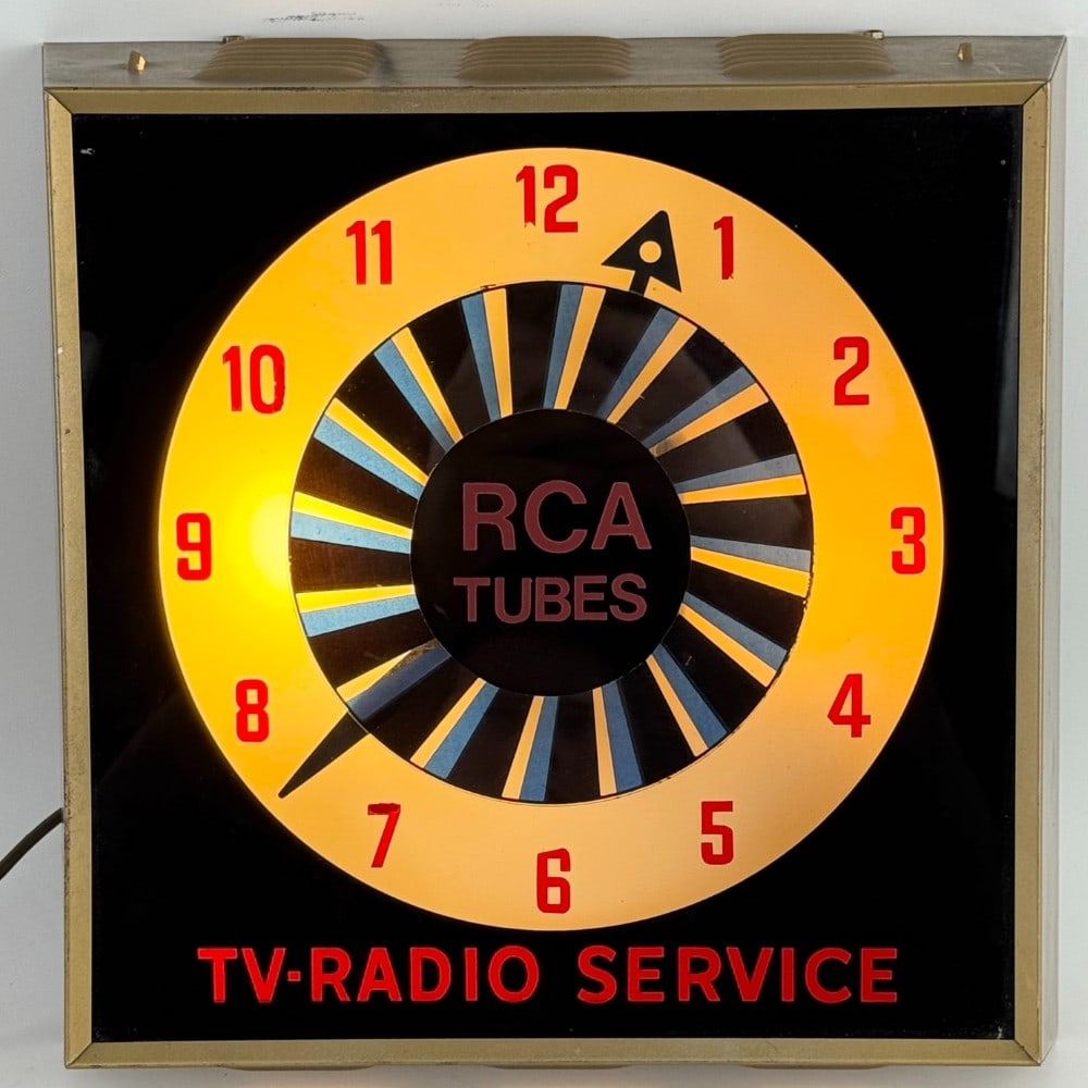 Vintage RCA Radio Tubes Lighted Spinner Clock w/ Illusion Wheel (1 of 5)