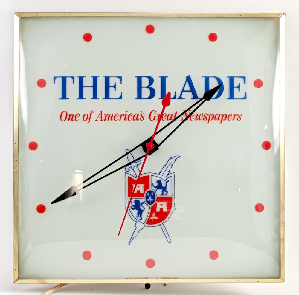 Vintage "The Blade" One Of America's Great Newspapers Advertising PAM Clock (1 of 10)