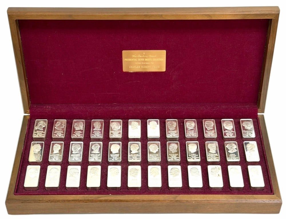 Danbury Mint 36 Piece Presidential Silver Ingot Collection 187.5 Troy Ounces Of Sterling Silver: Danbury Mint 36 Piece Presidential Silver Ingot Collection. Each ingot features a U.S. President from George Washington to John F. Kennedy. Each of the 36 ingots weighs 2500 grains for a total of 90,0