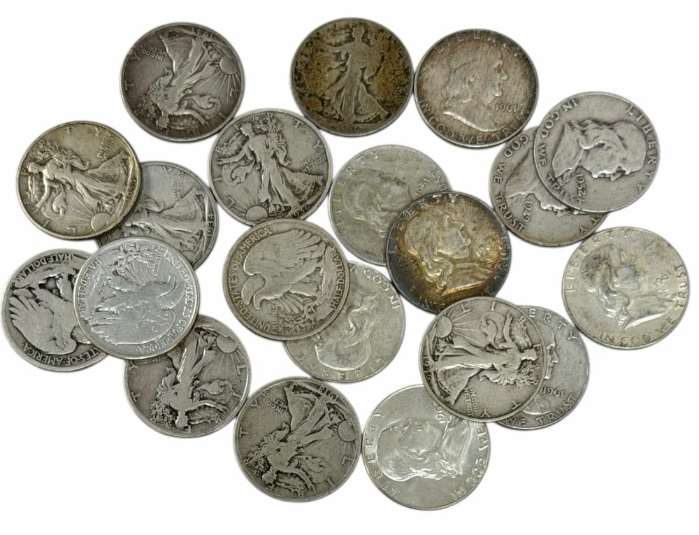 $10 Face Value Of Mixed Date 90% Silver United States Half Dollars: $10 Face Value of Mixed Date 90% Silver United States Half Dollars. 20 coins with mixed conditions, dates, and mint marks. Includes Walking Liberty and Franklin half dollars.
