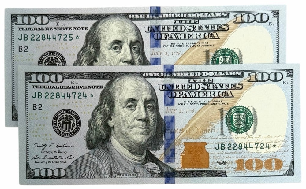 (2) Series 2009 $100 Uncirculated Consecutive Number Federal Reserve Star Notes: (2) Series 2009 $100 Uncirculated Consecutive Number Federal Reserve Star Notes. Serial numbers JB 22844724 & JB 22844725. $200.00 face value.