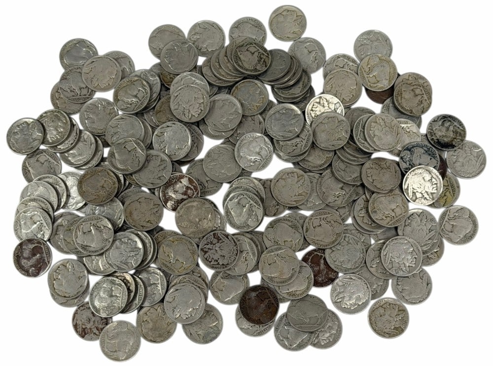 (200) Mixed Date U.S. Indian Head Buffalo Nickels: (200) Mixed Date U.S. Indian Head Buffalo Nickels. Mixed circulated conditions with dates. Dates are strong to weak, but are all dated.