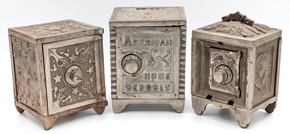 (3) Cast Iron American Home Deposit, Stars, and Horses Still Safe Banks: Includes a cast iron American Home Deposit safe bank, cast iron bank with stars, and cast iron bank with horses. The American Home Deposit bank is cast iron and tin sheet metal. All show plating loss