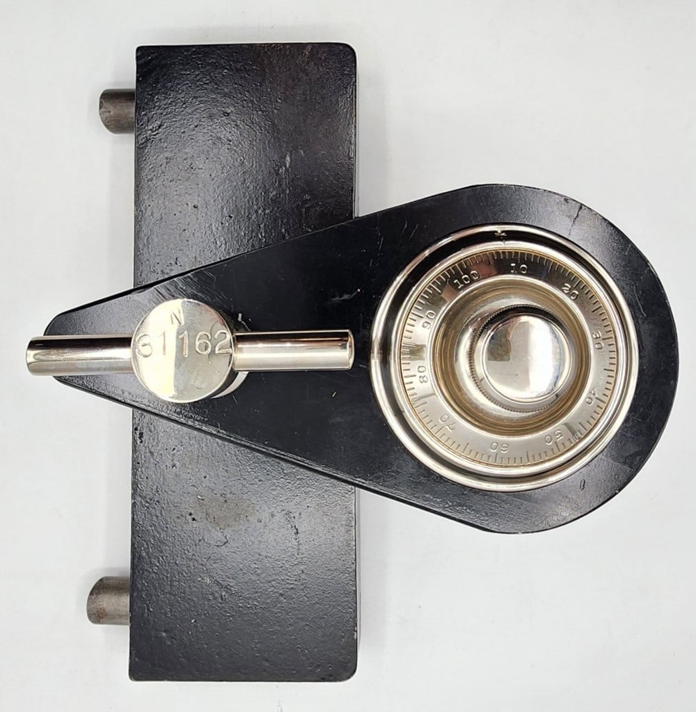 J. Baum Safe & Lock Co Safe Lock Cutout Mechanism (1 of 6)