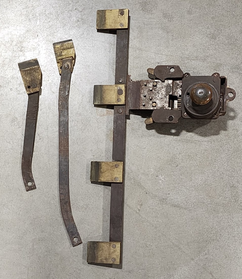 Large Safe Lock Cutout Mechanism (1 of 6)