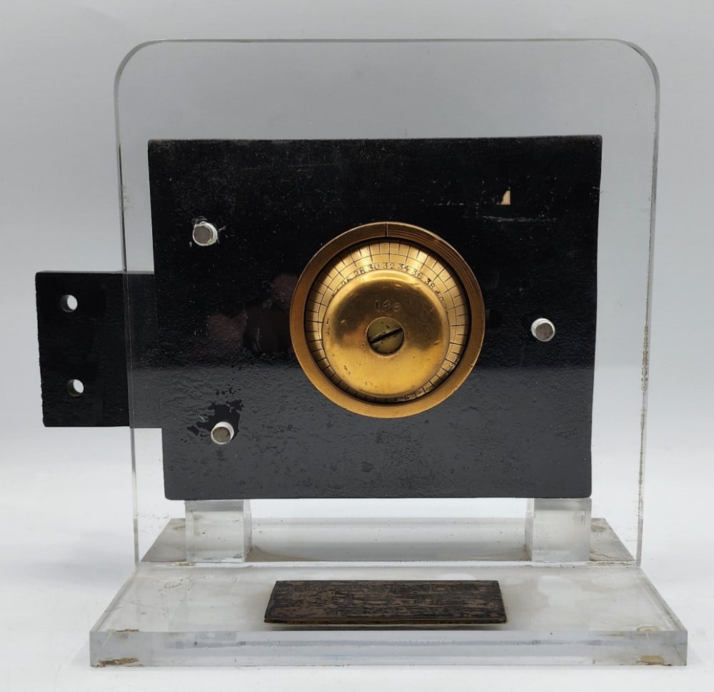 Safe Lock Mechanism Acrylic Display (1 of 6)