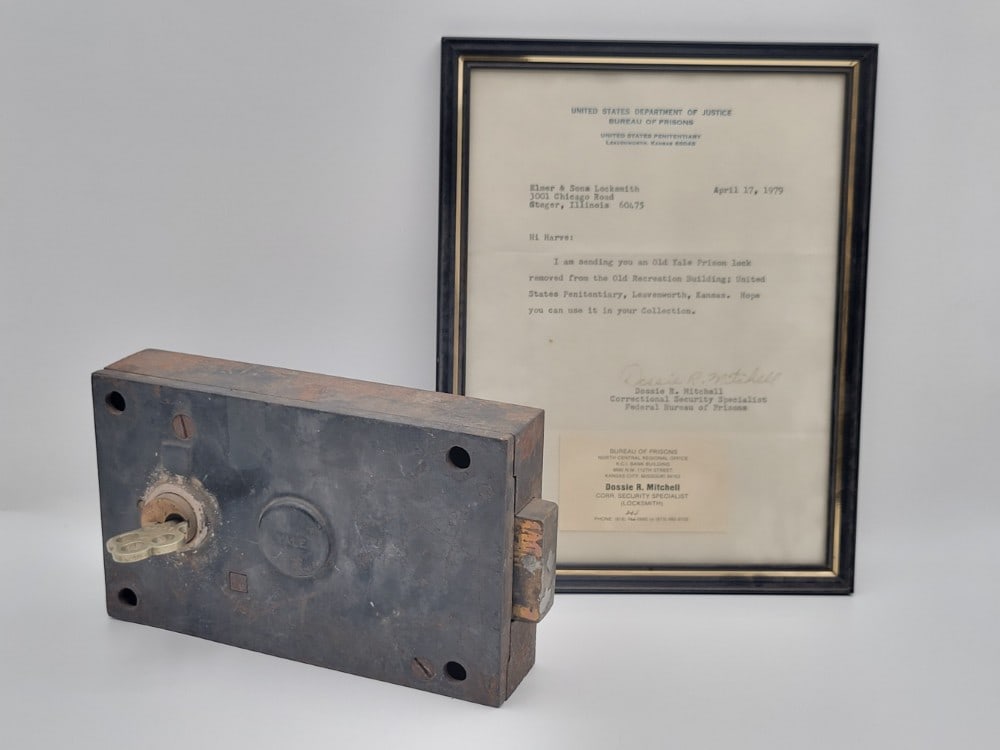 Yale Prison Door Lock Mechanism With A Framed Letter (1 of 8)