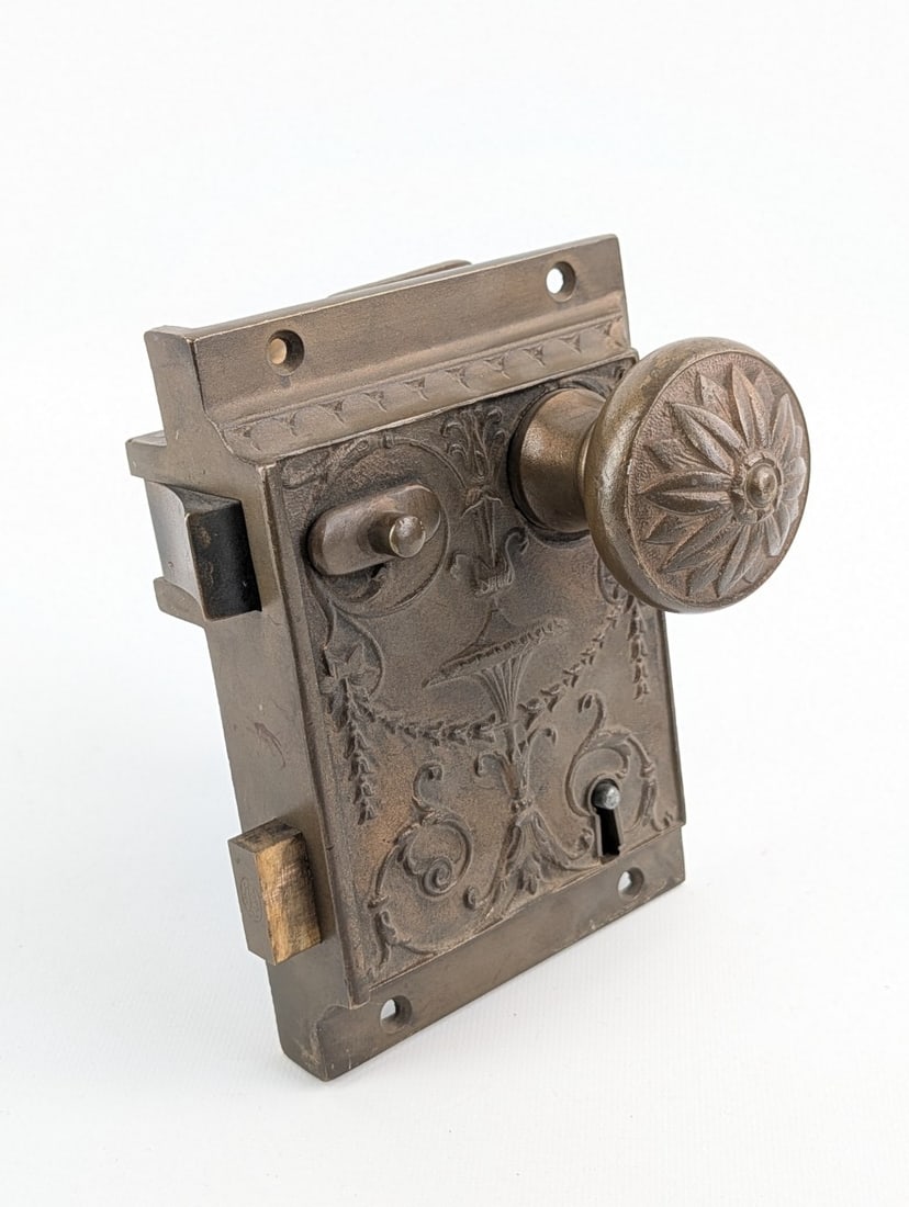 Antique Ornate Cast Brass Door Knob & Deadbolt Locking Mechanism & Hardware (1 of 5)