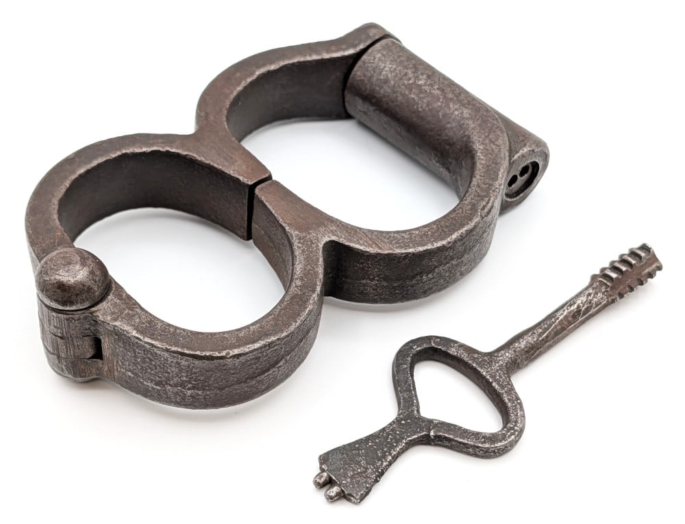 Early Cast Iron Plug 8 Handcuffs w/ Key (1 of 7)