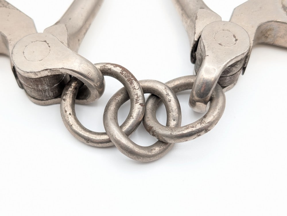 Unmarked Handcuffs - 3