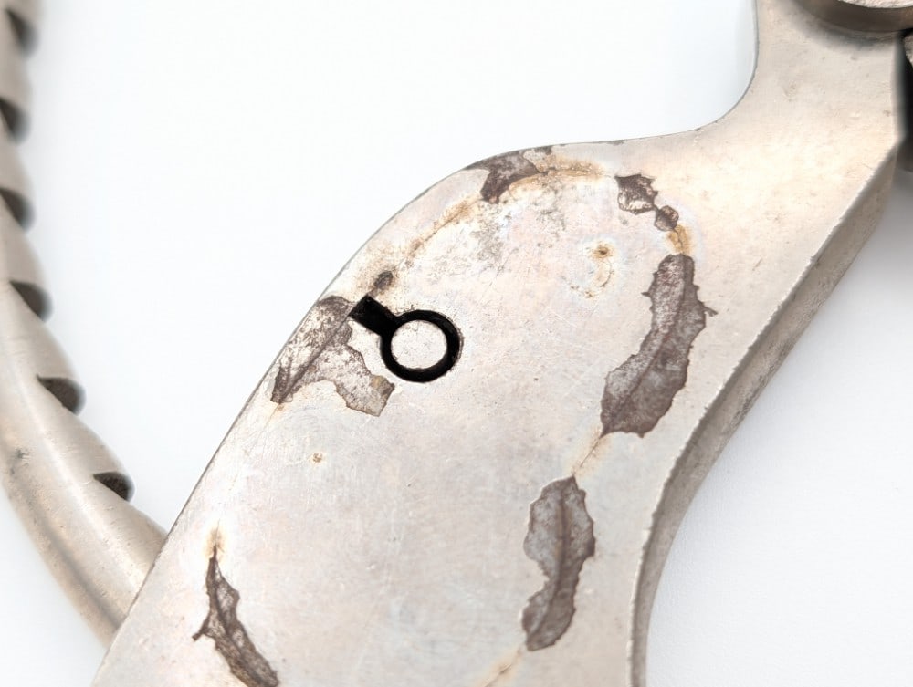 Unmarked Handcuffs - 5