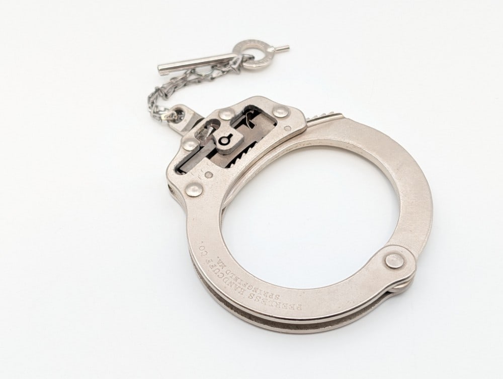 The Peerless Handcuff Co. Cutaway / Sample - 3