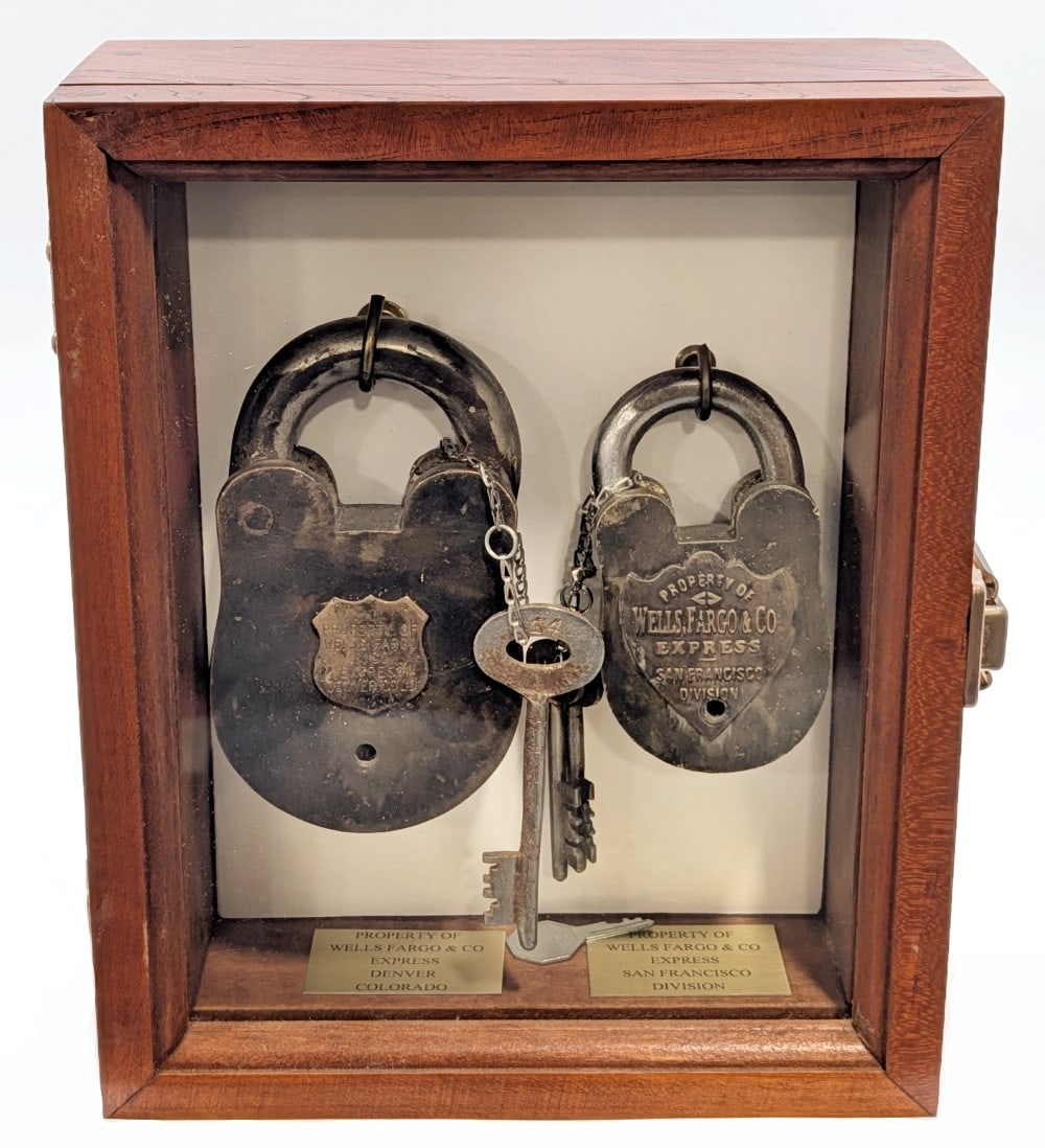 (2) Wells Fargo & Co Express Padlocks (1 of 7)