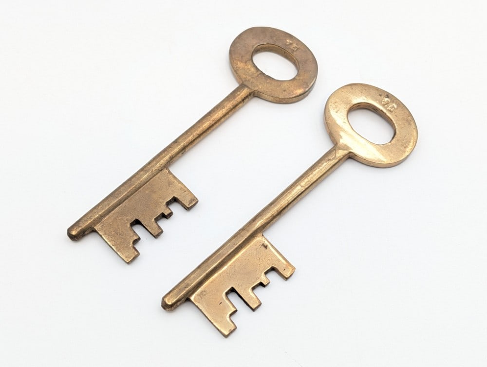 Large Brass Padlock - 7