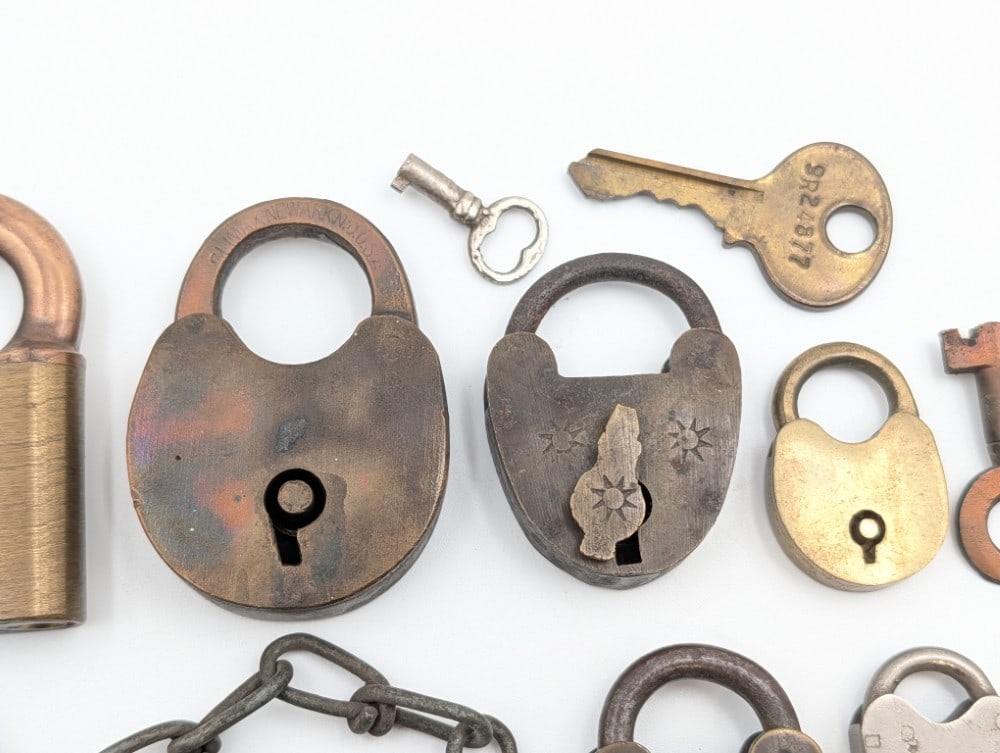 (23) Small Padlocks - 3